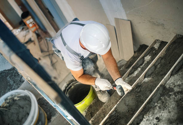 Best Commercial Concrete Services in East Hemet, CA